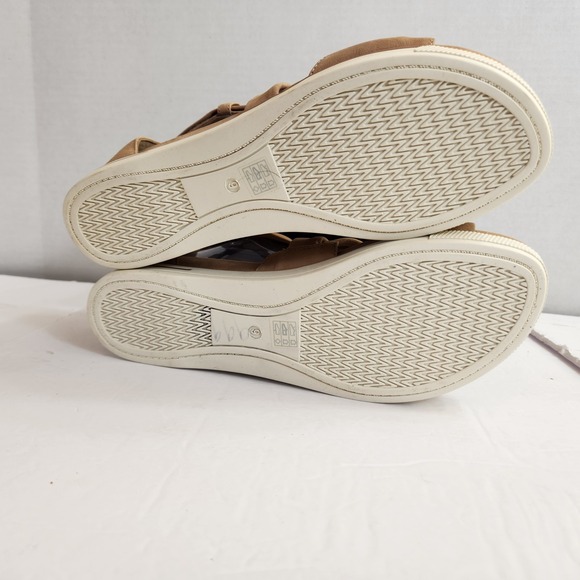 Eileen Fisher Women Tan Leather Strappy Wedge Sandals Size 9 - Picture 8 of 13